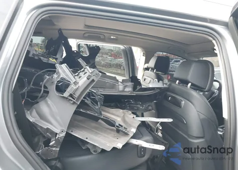 2025 BMW X7 xDrive40I z USA, uszkodzony, nr VIN 5UX23EM0XS9W52094